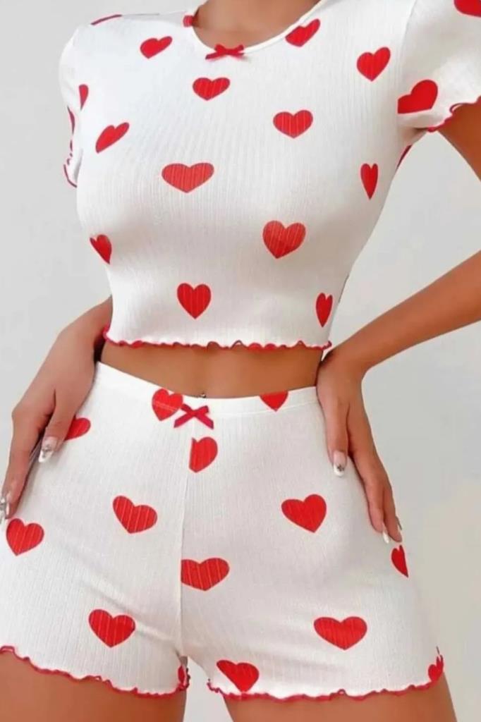 Likralı Şortlu Beyaz Takım Gecelik