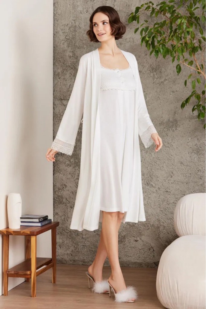 penye-dantelli-kadin-gecelik-ve-sabahlik-takim-18439